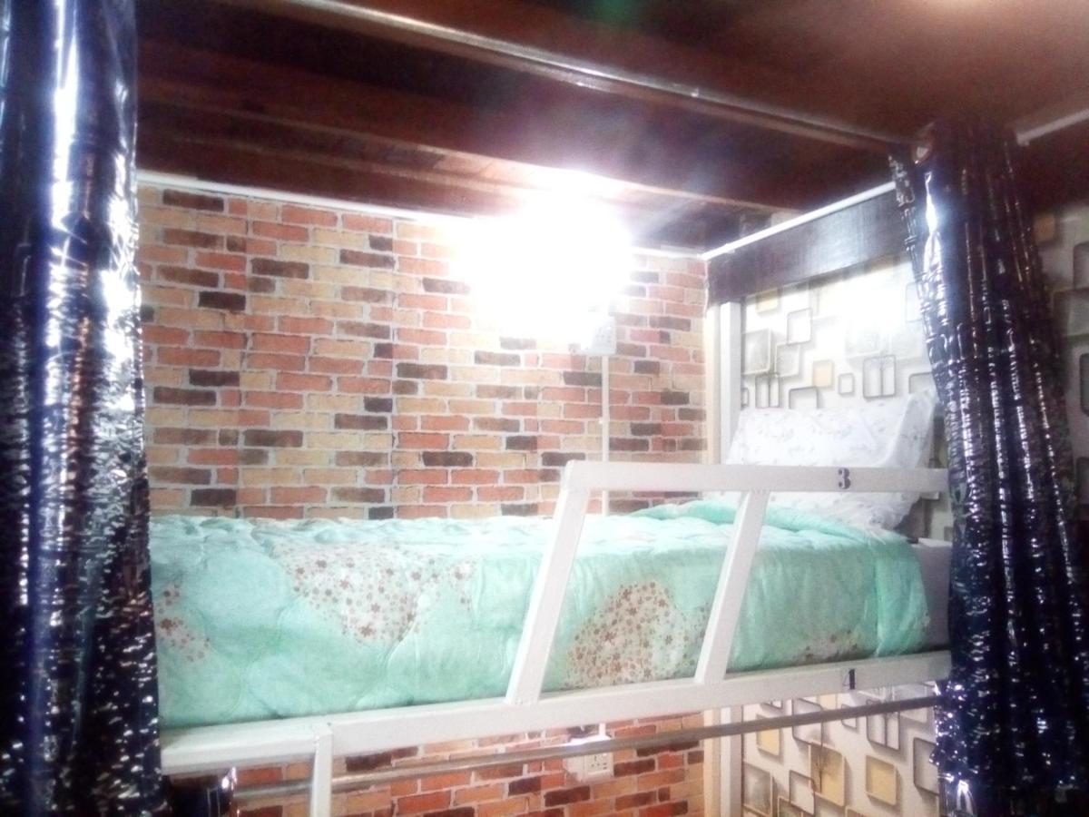 Ban Kru Ae Mixed Dorm Bed & Breakfast Bangkok Eksteriør bilde