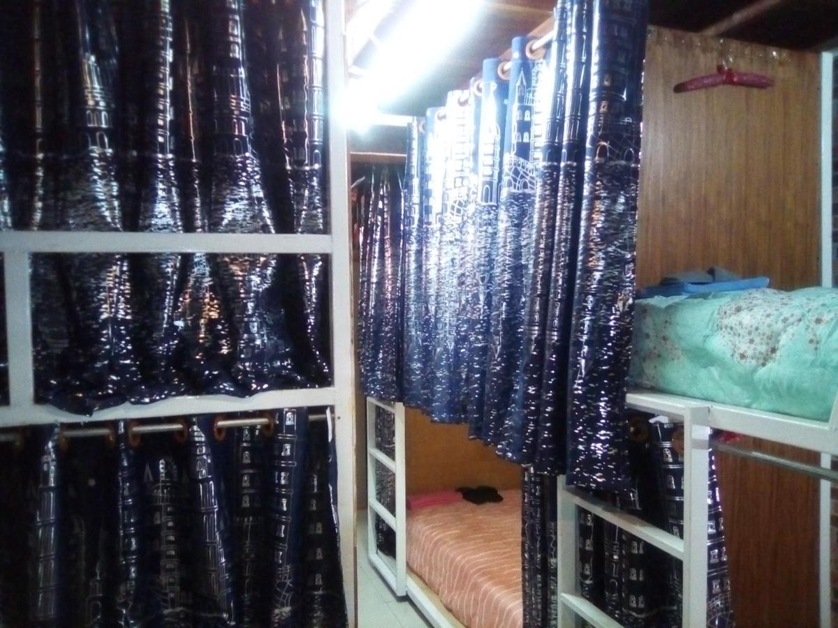 Ban Kru Ae Mixed Dorm Bed & Breakfast Bangkok Eksteriør bilde