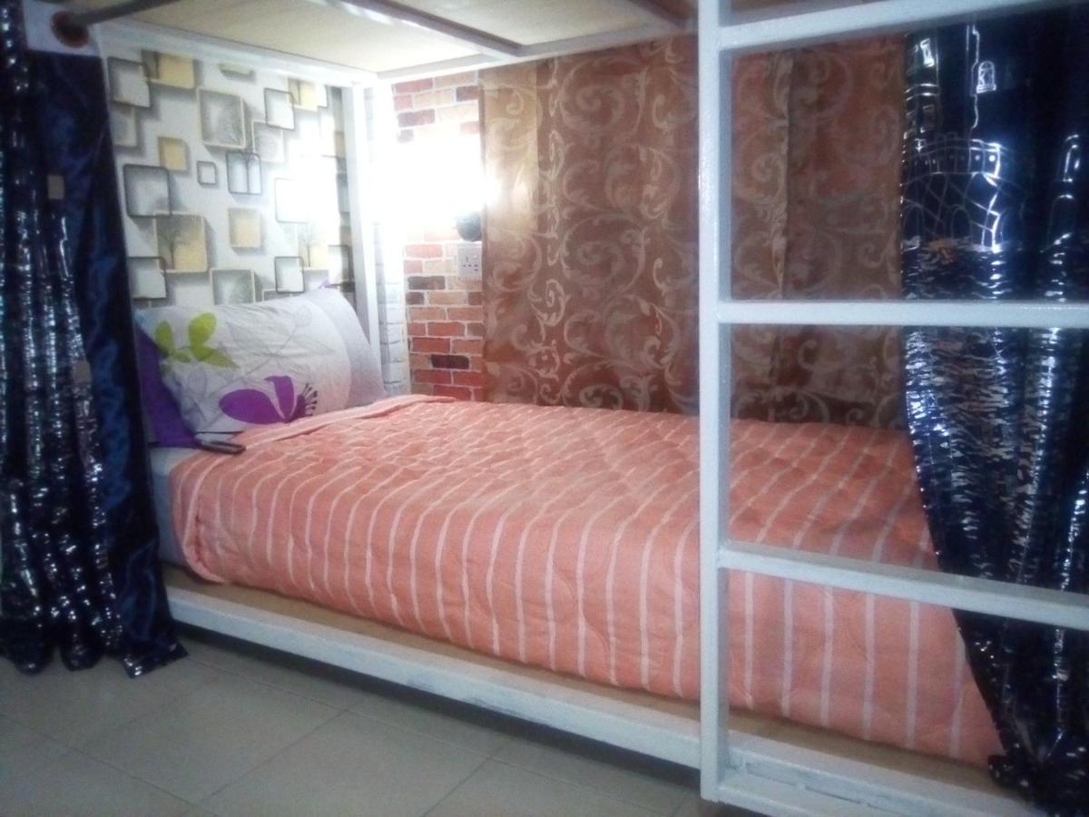 Ban Kru Ae Mixed Dorm Bed & Breakfast Bangkok Eksteriør bilde